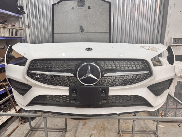 Буфер (бампер) передний A1188808600 MERCEDES