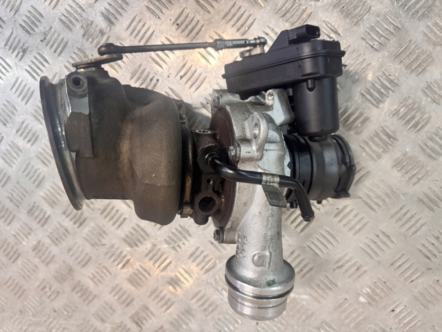 LR091601 LAND ROVER Турбина купить в Харьков