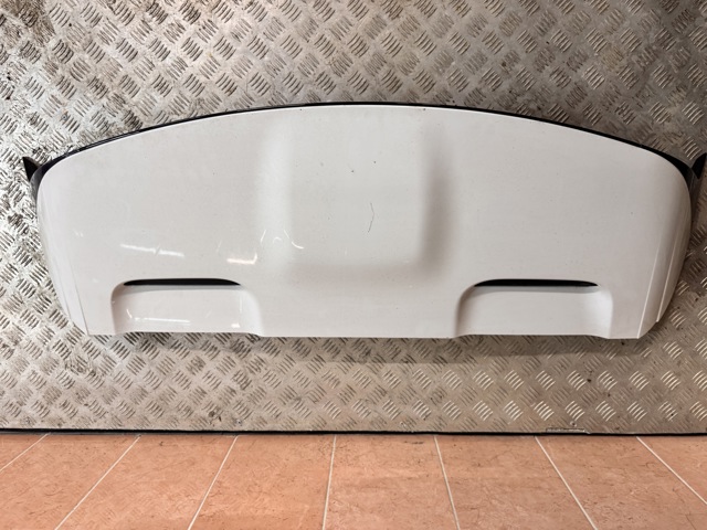 Обтекатель (спойлер) LR104718 LAND ROVER