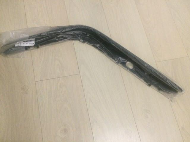51118125310 BMW Молдинг бампера переднего правый купить в Черкассы