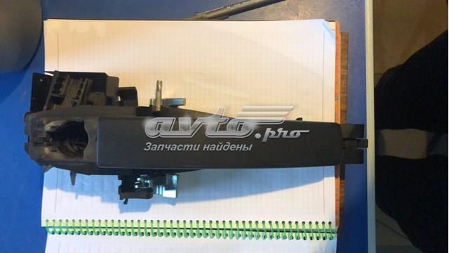 Ручка двери передней наружная LR020632 LAND ROVER