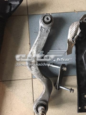 Балансир подвески задний правый LR073525 LAND ROVER