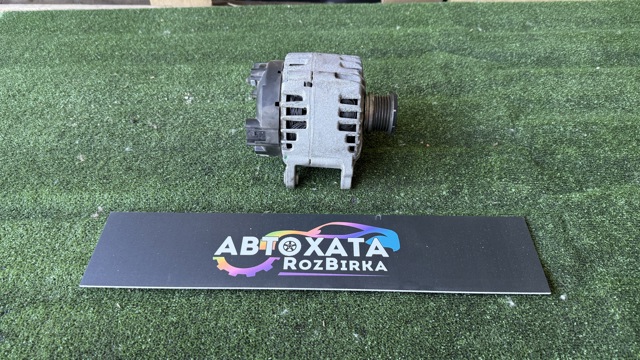 Автомобильный генератор 03L903023K VAG