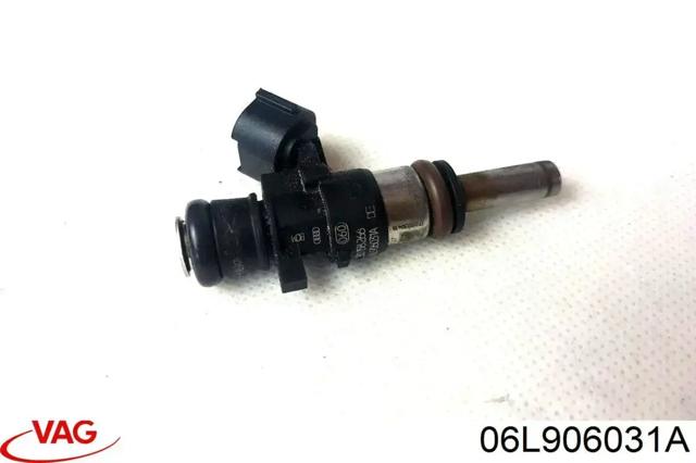 Топливные форсунки 06L906031A VAG