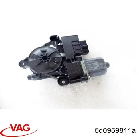 Мотор стеклоподъемника двери задней, левой 5Q0959811A VAG