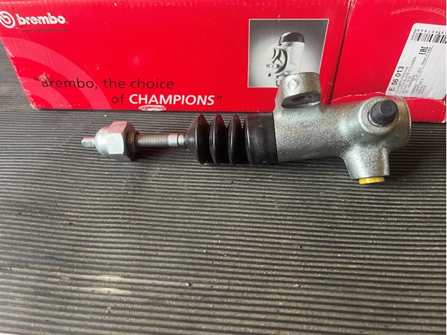 E56013 BREMBO Цилиндр сцепления рабочий купить в Ужгород