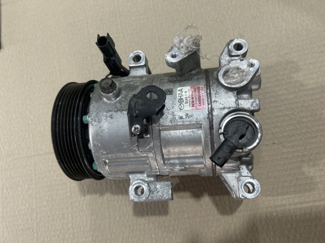 Компрессор системы кондиционирования BHAA61450 MAZDA