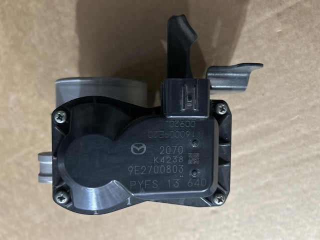 Блок дроссельной заслонки PYFS13640 MAZDA