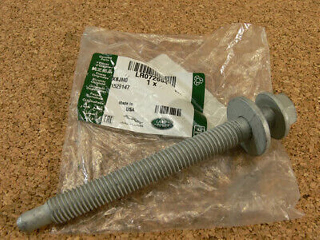 Болт переднего рычага LR072694 LAND ROVER