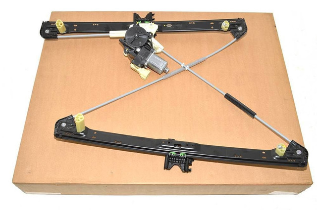 Стеклоподъемник с электродвигателем LR153950 LAND ROVER
