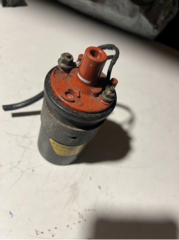Катушка зажигания 0221118335 BOSCH