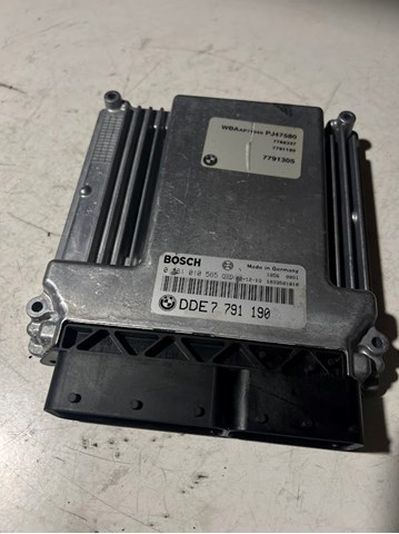 Модуль управления двигателем 0281010565 BMW