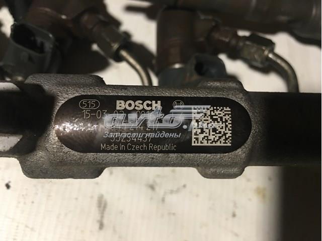 Рампа форсунок системы впрыска топлива 0445214217 BOSCH