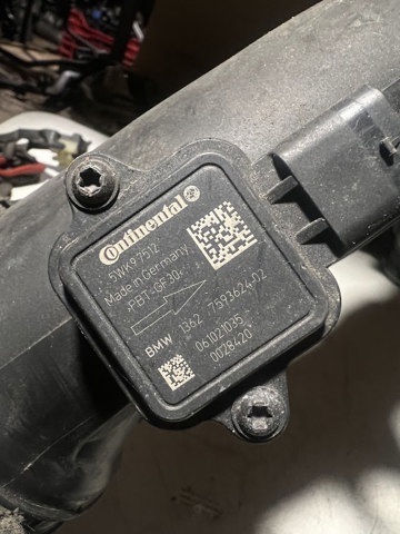 Расходомер воздуха 13627593624 BMW
