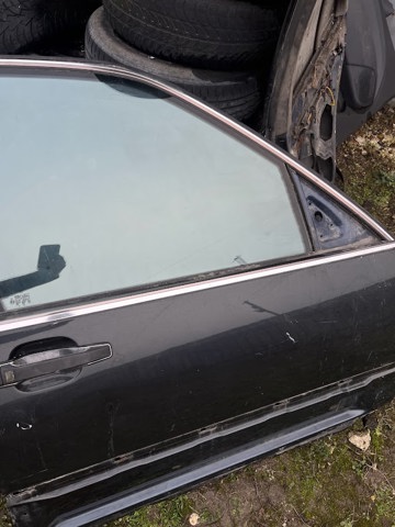 1407200218 MERCEDES Стекло двери передней правой купить в Кривой Рог