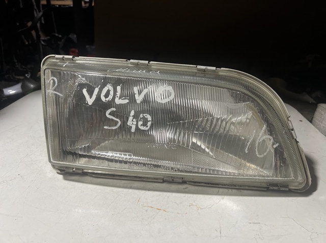 Правая блок фара 14556200 VOLVO