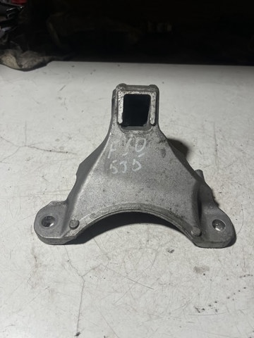 Кронштейн подушки (опоры) двигателя, правой 22116781228 BMW