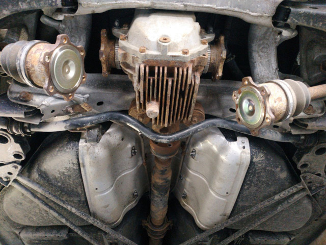 NISSAN 383010C515 Задний редуктор в наличии Полтава