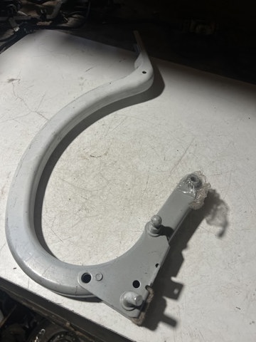 41627204237 BMW Петля крышки багажника купить в Винница