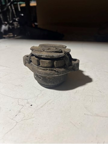 4B0399151S VAG Подушка коробки передач купить в Черновцы