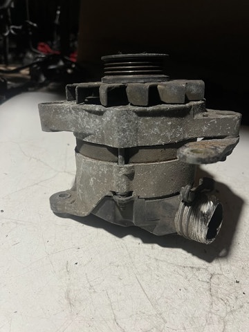 Генератор автомобиля Фиат Темпра