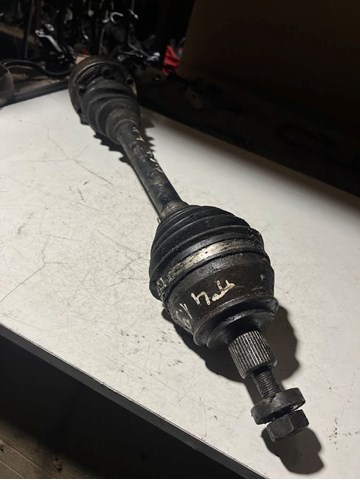 Ось передняя в сборе Volkswagen Transporter T4