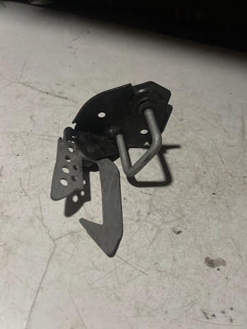 Замок капота, правый 7183764 BMW