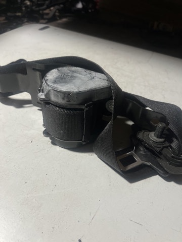 Ремень безопасности задний правый 72117161848 BMW