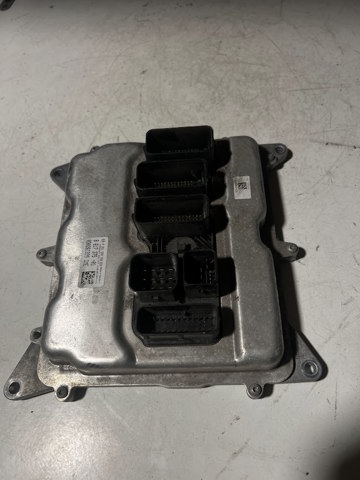 Компьютер двигателя 8617375 BMW