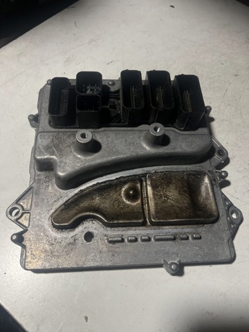 ЭБУ двигателем 8631748 BMW