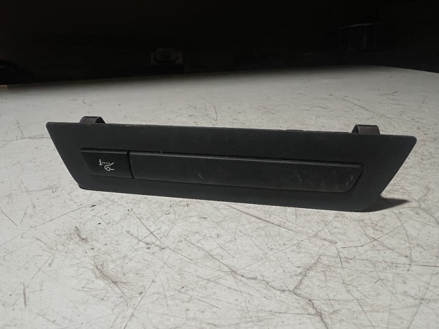 BMW 9220050 Блок кнопок центральной консоли в наличии Сумы