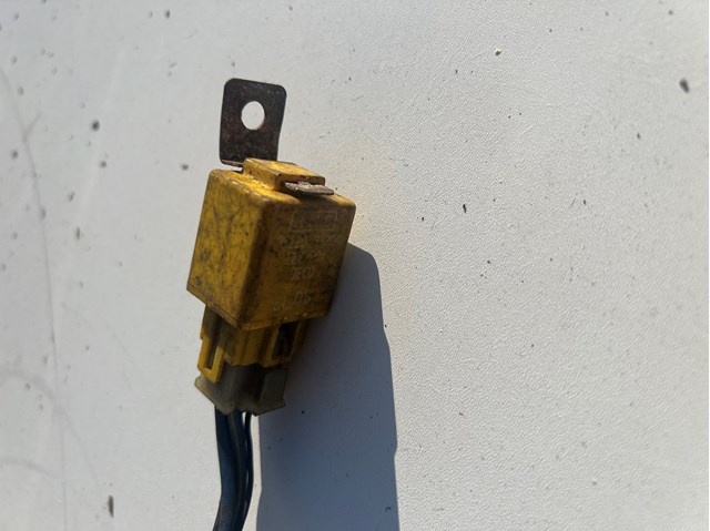 Реле электрическое многофункциональное 9522033800 HYUNDAI