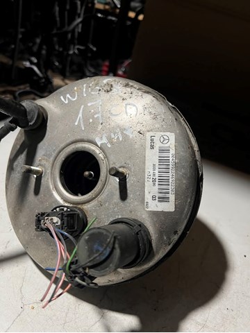 Вакуумный усилитель тормозов A0054302030 MERCEDES