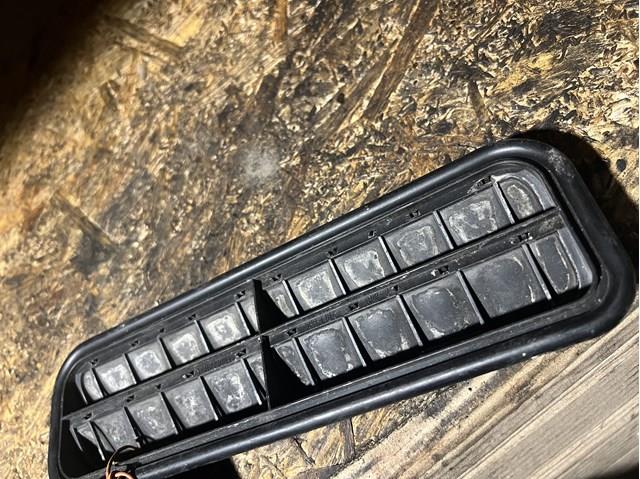 Дверка бензобака A2118300042 MERCEDES