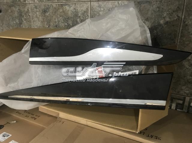 Молдинг двери задней левой 828772096R RENAULT
