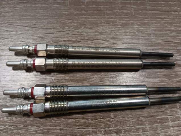 Свеча накала 03L963319 VAG