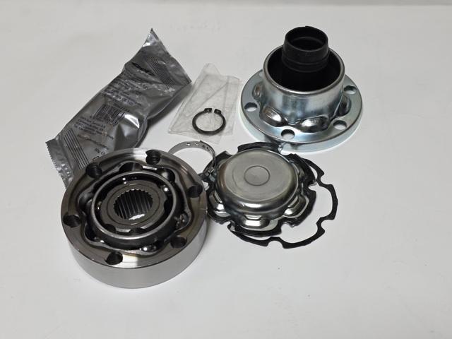 Вал карданный задний 7L8521102L VAG