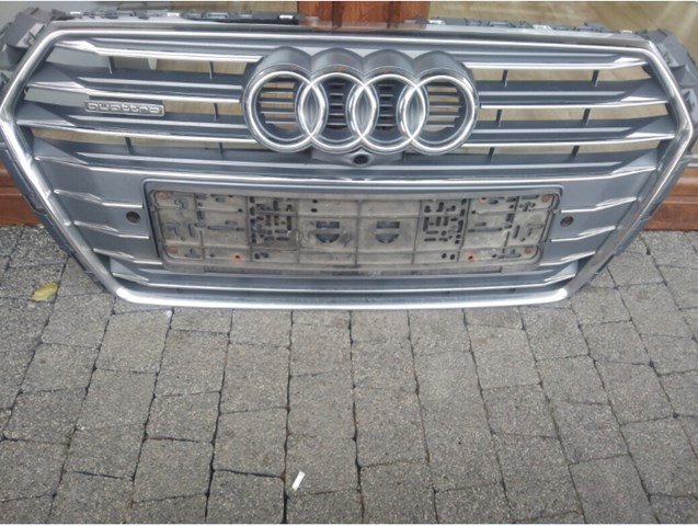 Решетка радиатора 8W0853651AB VAG