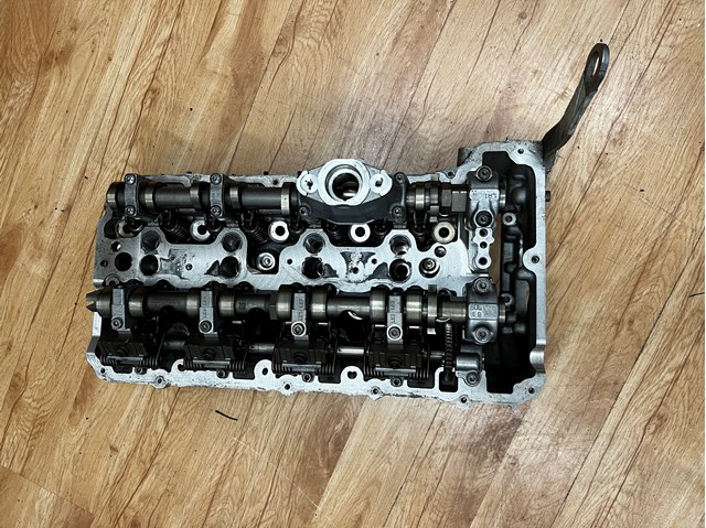 Головка блока цилиндров 11122906618 BMW