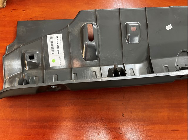 BMW 51479113340 Облицовка задней панели багажника в наличии Львов