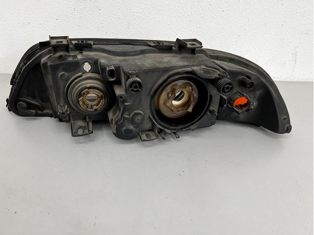 BMW 63126900198 Фара правая в наличии Запорожье