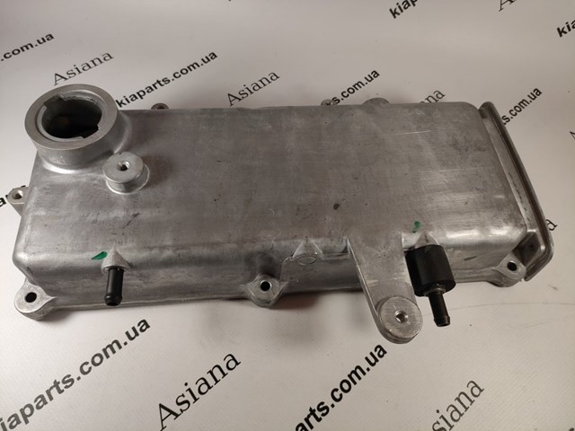 Крышка двигателя 2241002600 HYUNDAI