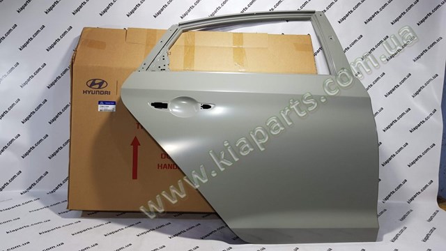 Дверь пассажирская задняя правая 77004C1030 HYUNDAI