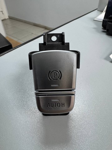 6819981 Клавиша электромеханического стояночного тормоза купить Павлоград