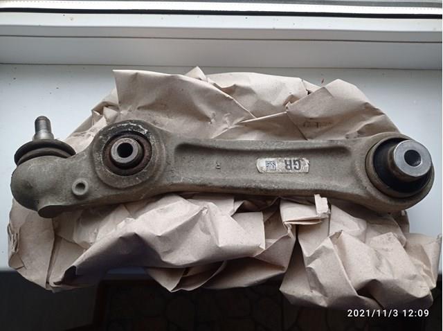 BMW 31126798108 Нижний рычаг в наличии Ровно
