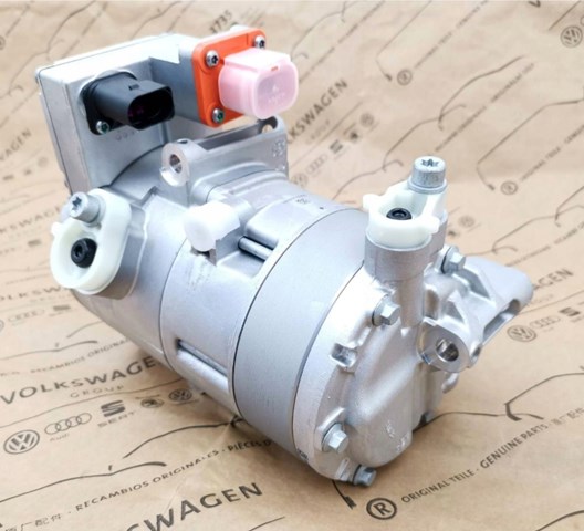 Насос кондиционера 5QE816803A VAG