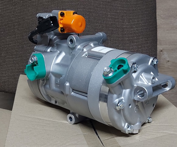 97701K4000 HYUNDAI Компрессор кондиционера купить в Львов