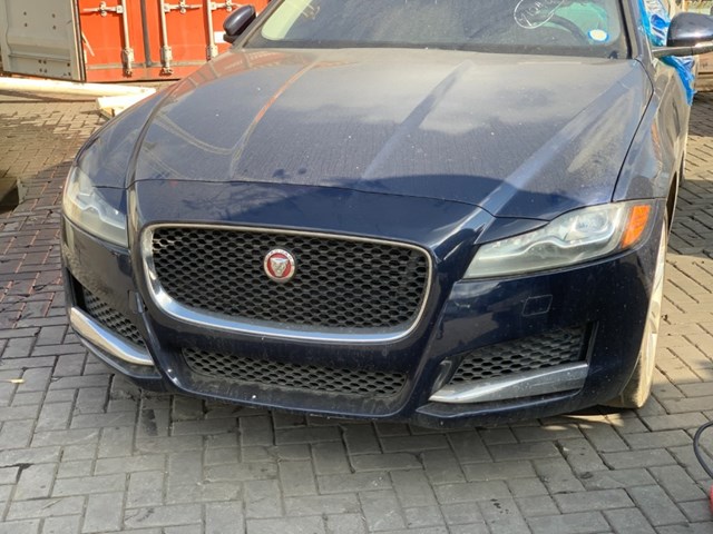 Правый подкрылок переднего крыла T2H2010 JAGUAR