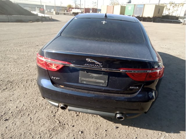 Заднее автостекло T2H9535 JAGUAR