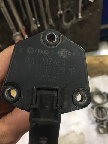 03L907660 VAG Датчик уровня масла двигателя купить в Черновцы
